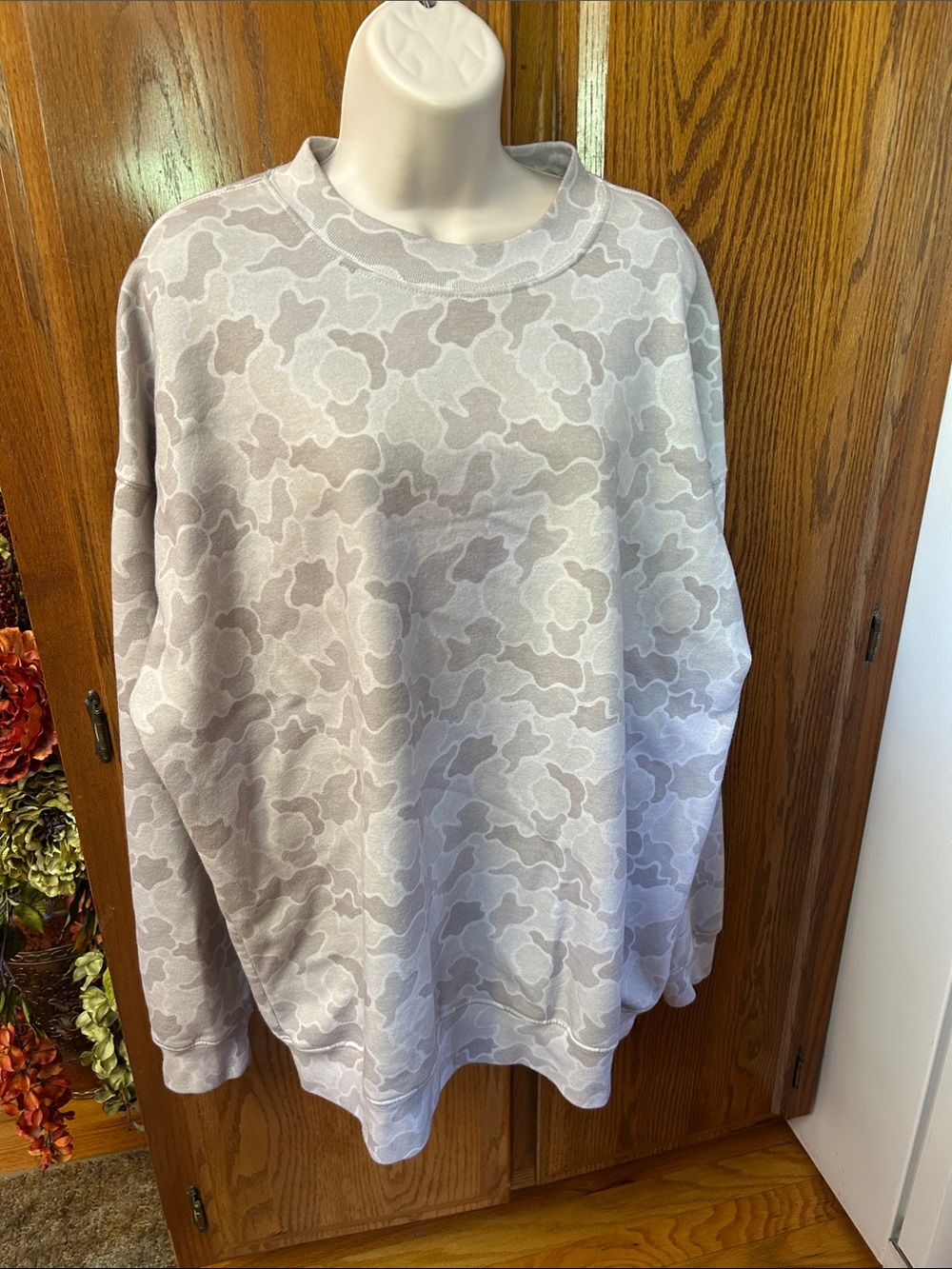State of Mind Light Gray Floral Crewneck Sweater